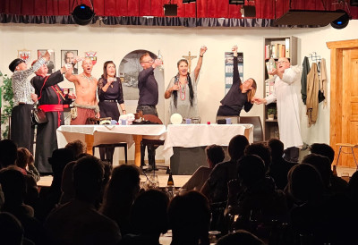 Sketche und Karaoke | Bildrechte: Stadtbühne Wörgl
